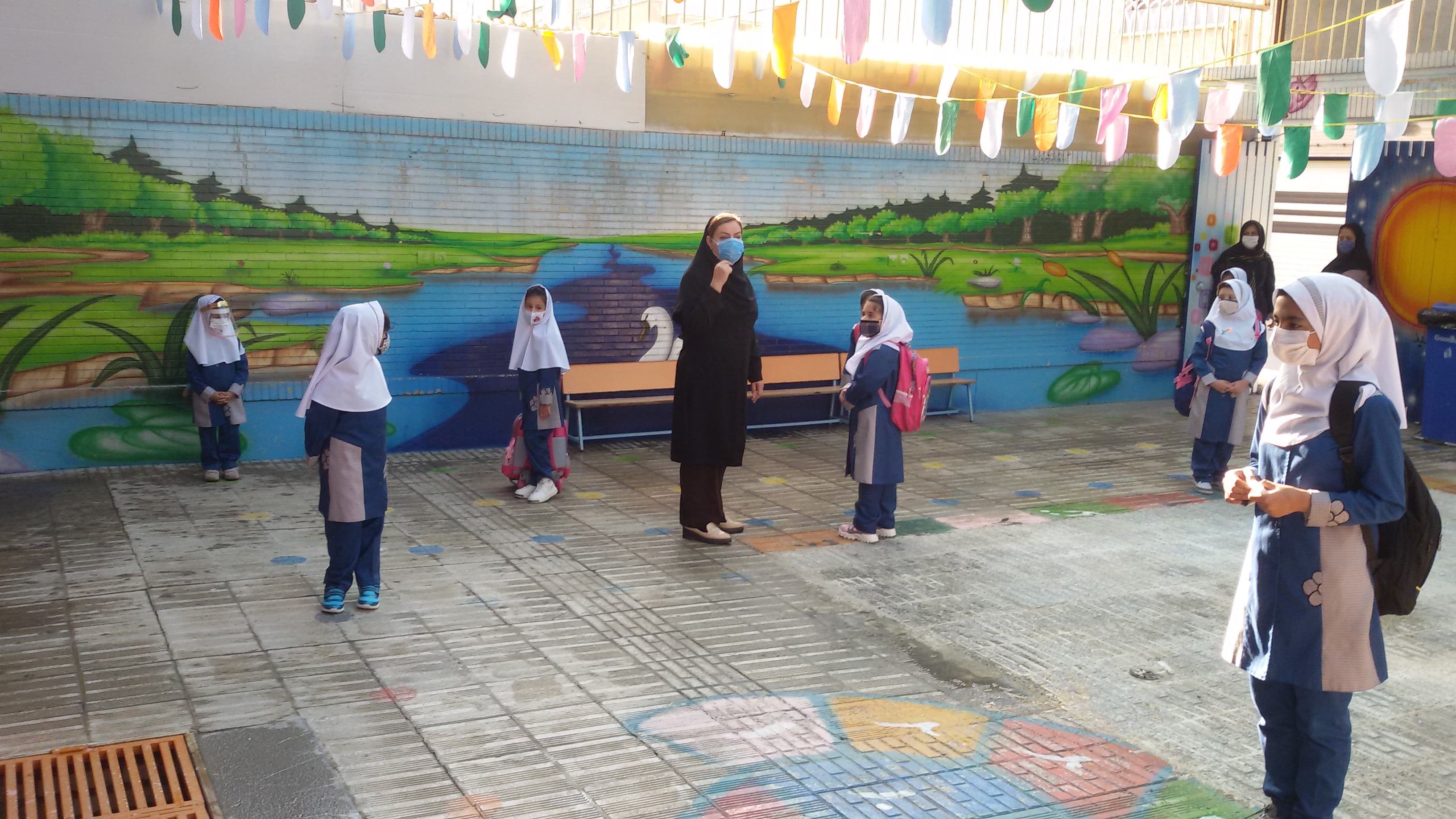 اولین روز مدرسه 99