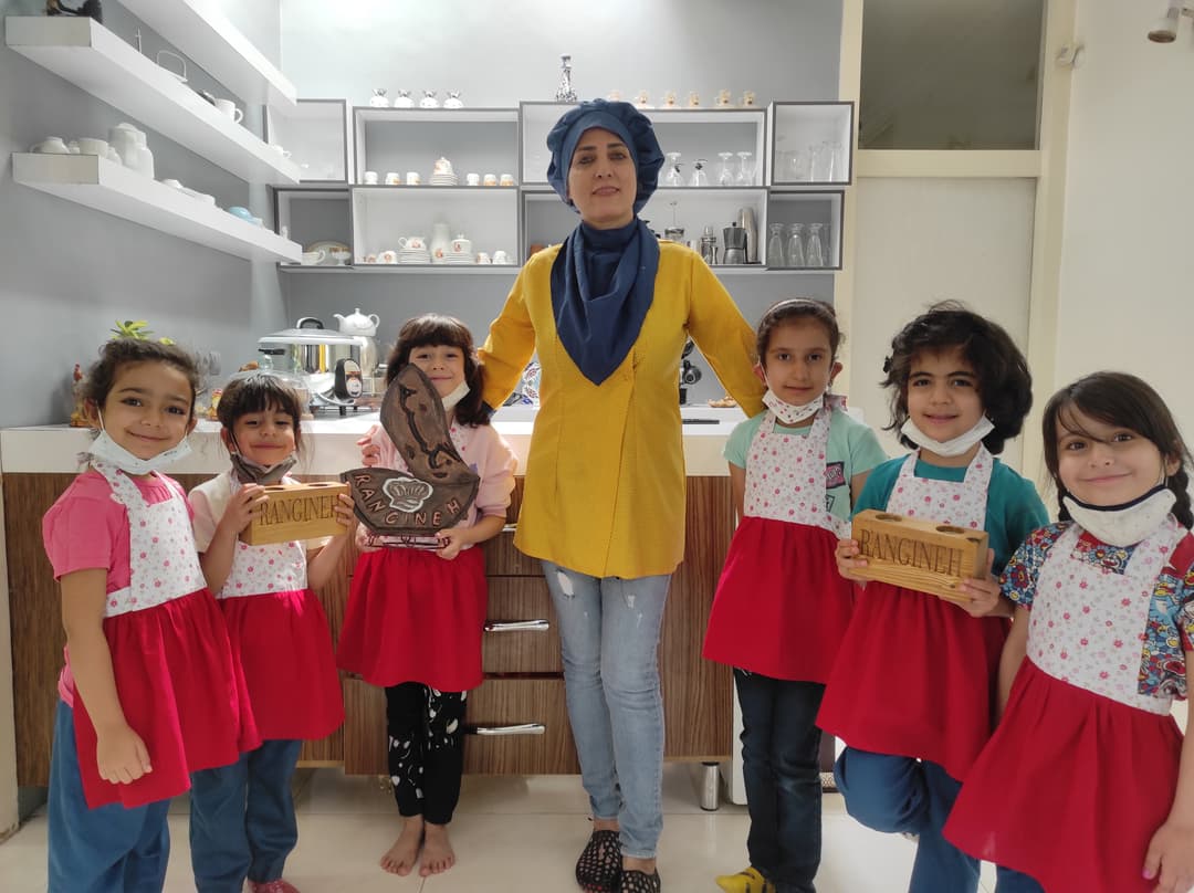 آموزش پخت نان پیش دبستانی 