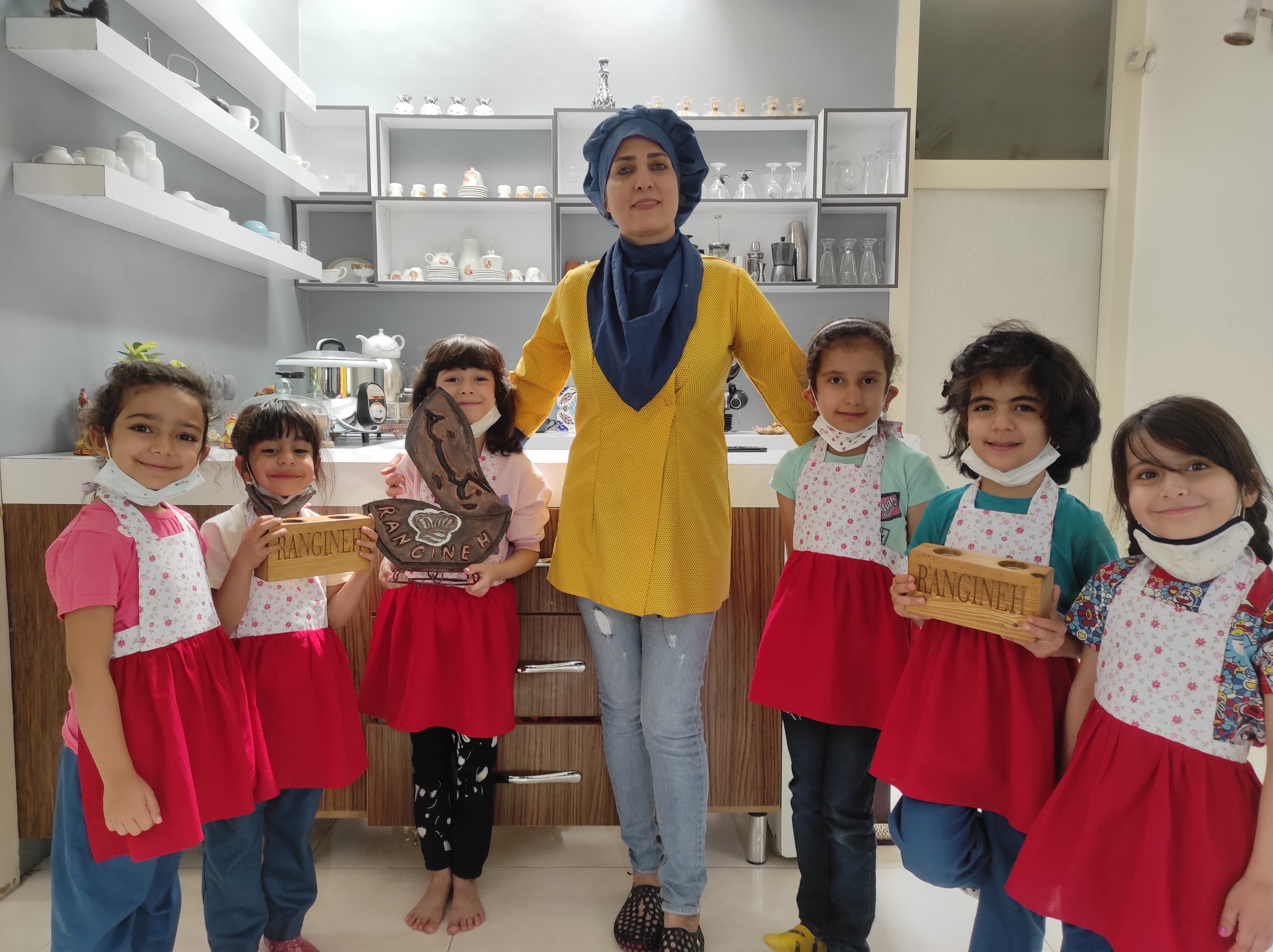آموزش پخت نان پیش دبستانی 