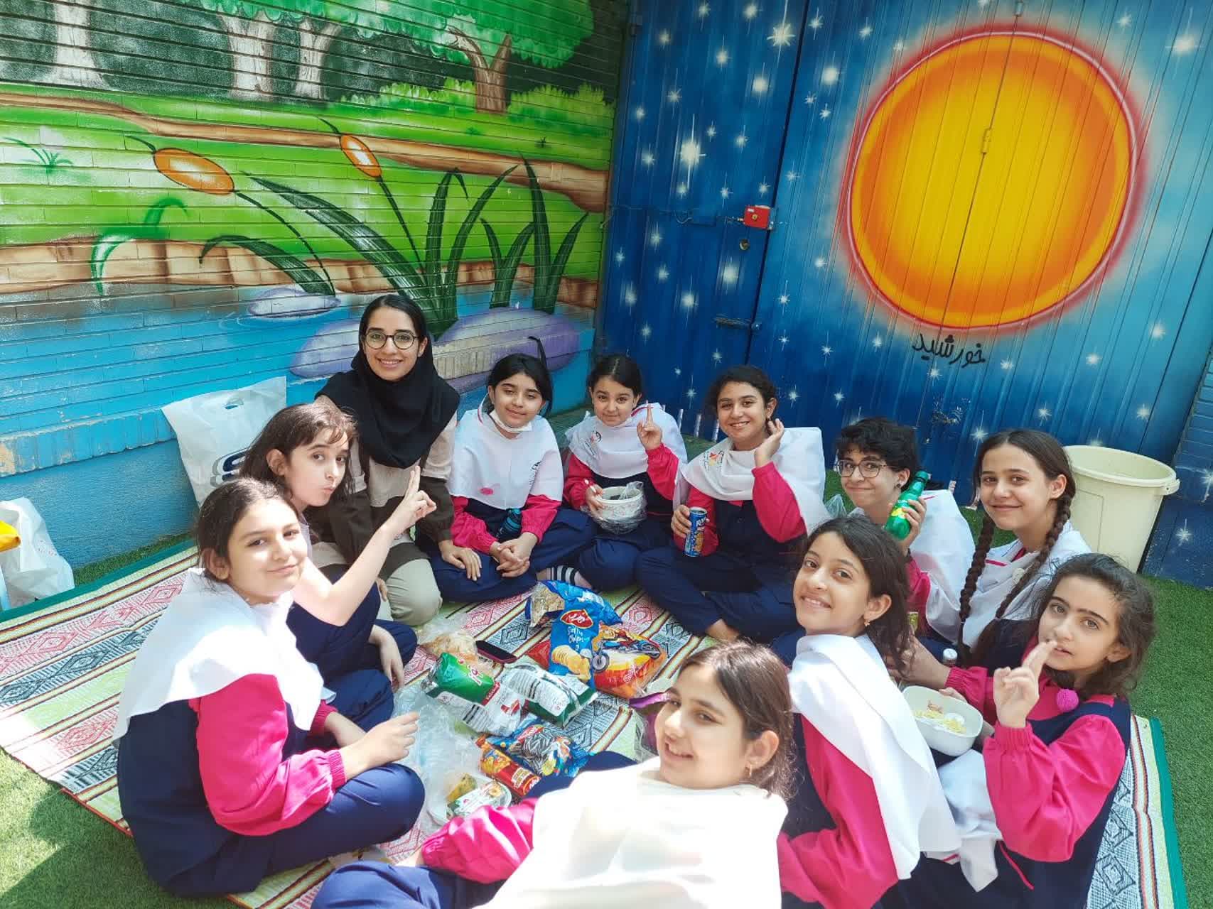 پیک نیک در سفر در تاریخ